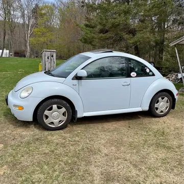 2000 Volkswagen Beetle 2.5L Hatchback