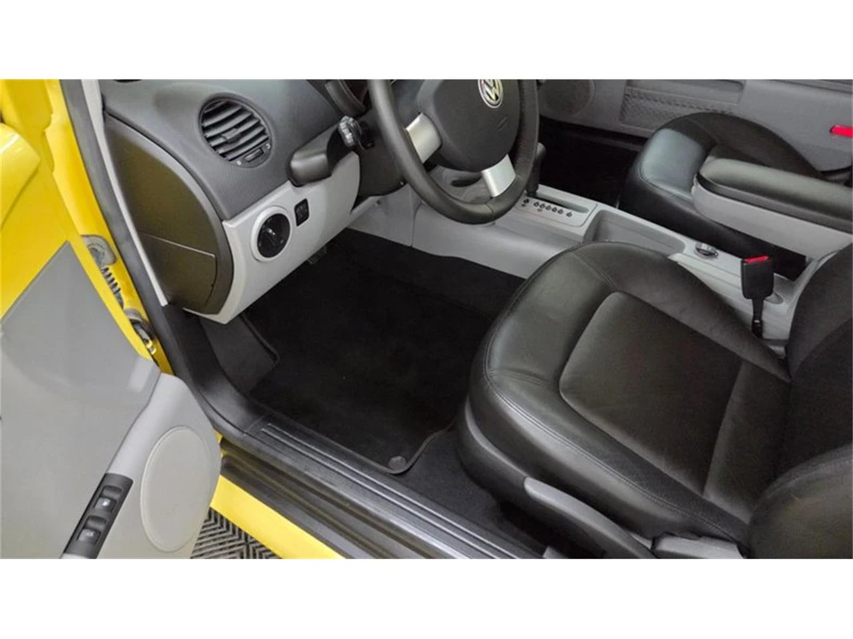 2000 Volkswagen New Beetle - Image 23 of 31