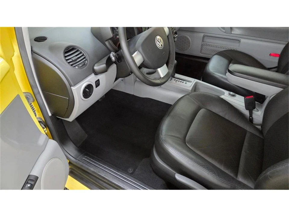 2000 Volkswagen New Beetle - Image 24 of 31