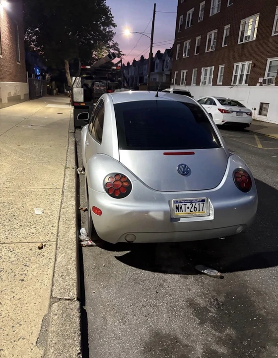 2000 Volkswagen New Beetle - Image 4 of 4