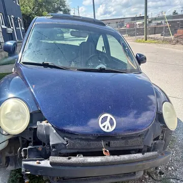 2000 Volkswagen Beetle Hatchback 2D
