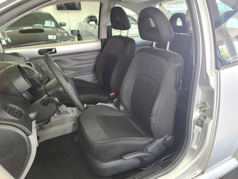 2000 Volkswagen New Beetle - Image 10 of 18