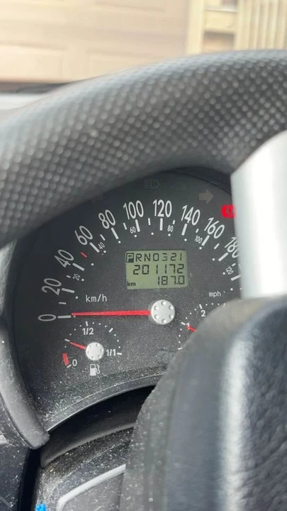 2000 Volkswagen New Beetle - Image 7 of 7