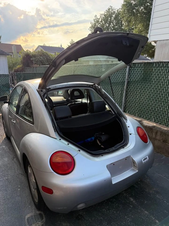 2000 Volkswagen New Beetle - Image 3 of 7