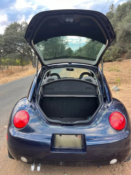 2000 Volkswagen New Beetle - Image 9 of 18