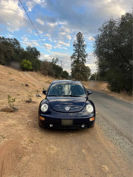 2000 Volkswagen New Beetle - Image 2 of 18
