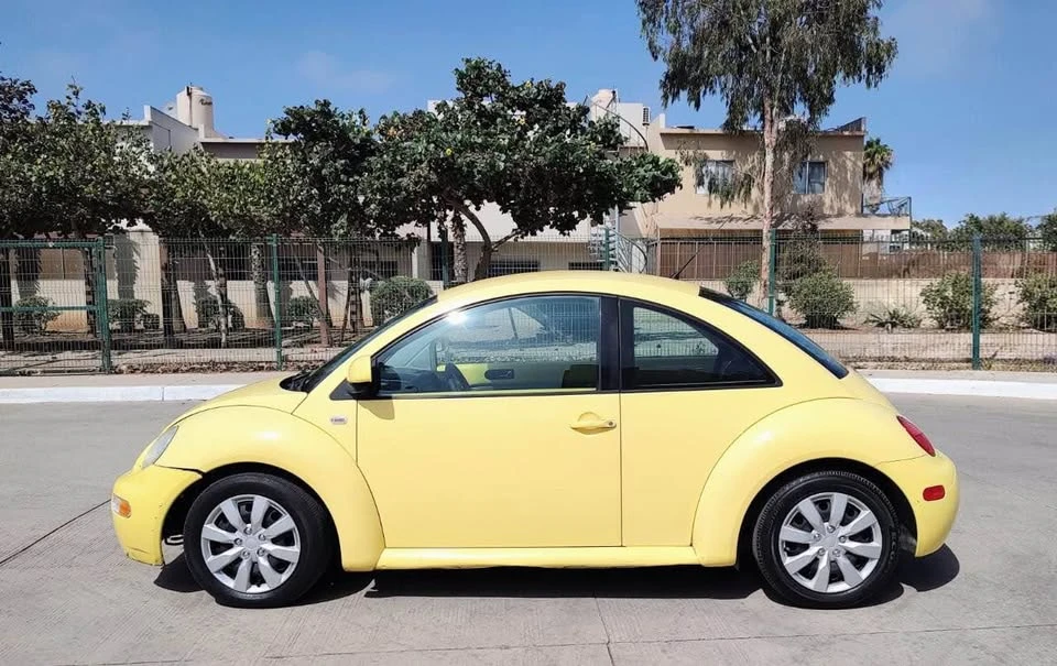 2000 Volkswagen New Beetle - Image 15 of 16