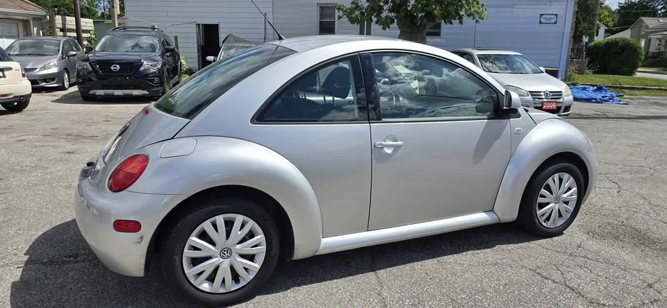 2000 Volkswagen New Beetle - Image 2 of 17