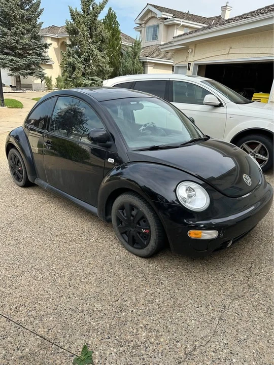 2000 Volkswagen New Beetle - Image 3 of 9