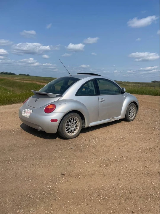 2000 Volkswagen New Beetle - Image 3 of 5