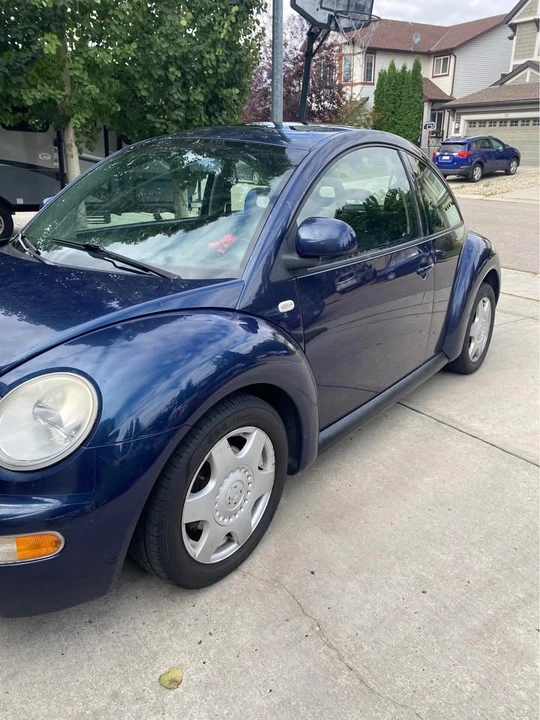 2000 Volkswagen New Beetle - Image 2 of 12