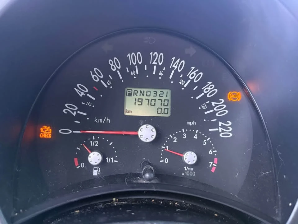 2000 Volkswagen New Beetle - Image 6 of 10