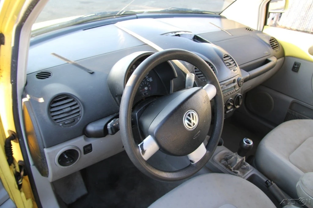 2000 Volkswagen New Beetle - Image 12 of 21