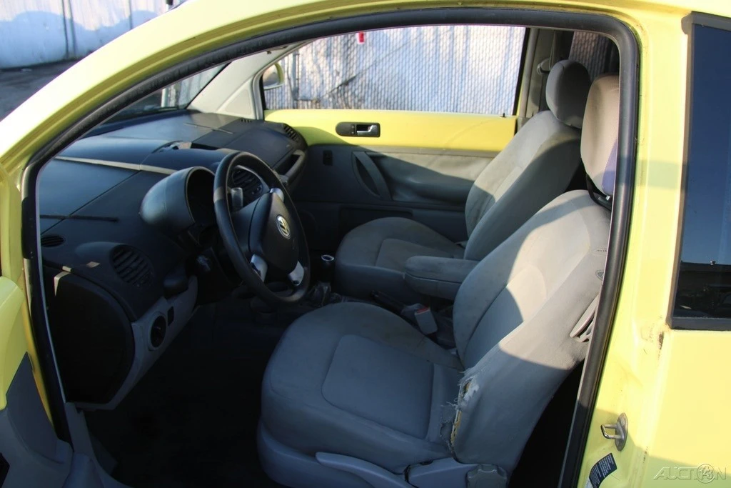 2000 Volkswagen New Beetle - Image 11 of 21