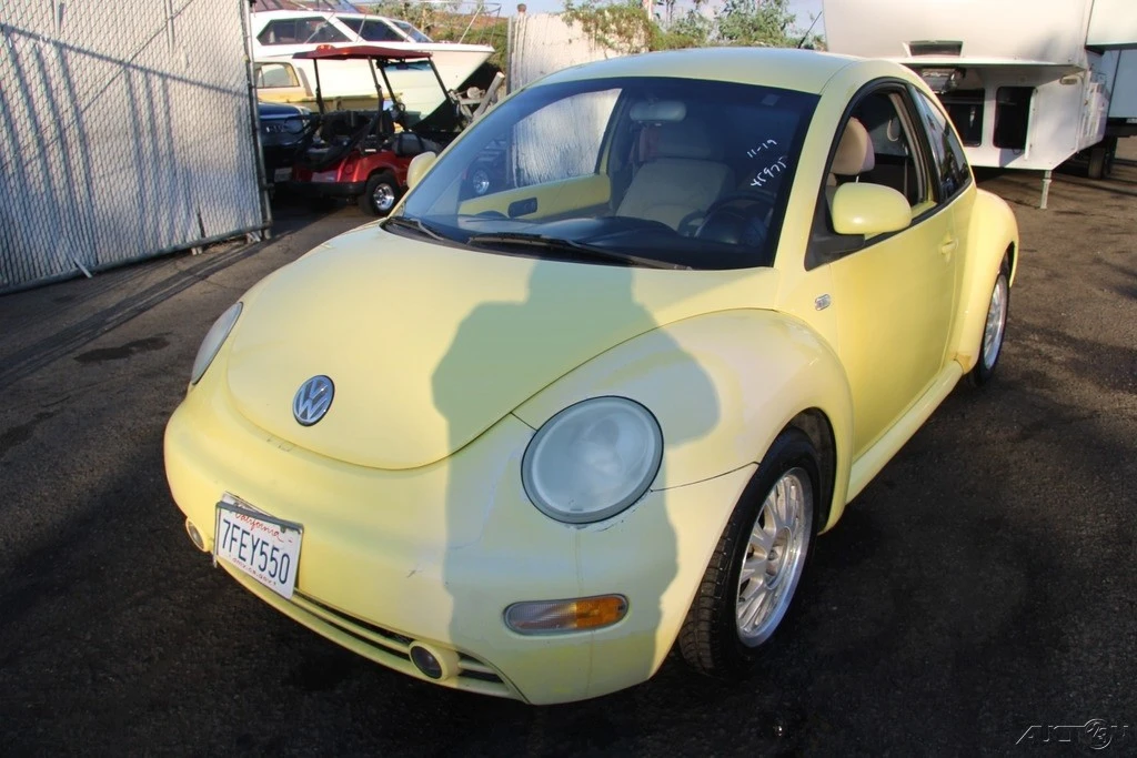 2000 Volkswagen New Beetle - Image 2 of 21
