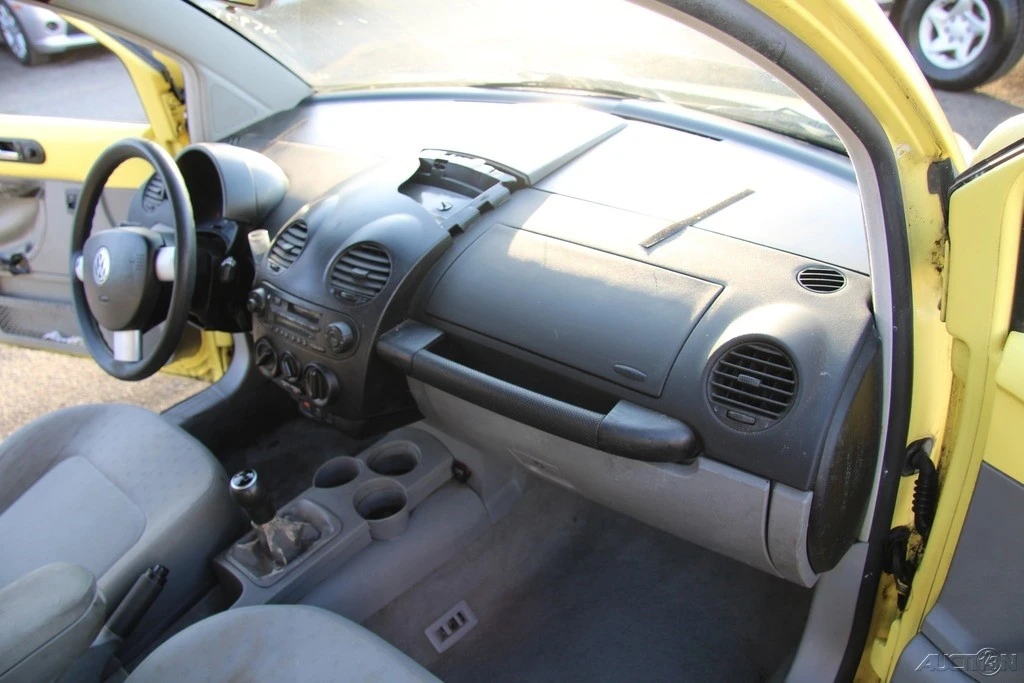 2000 Volkswagen New Beetle - Image 21 of 21