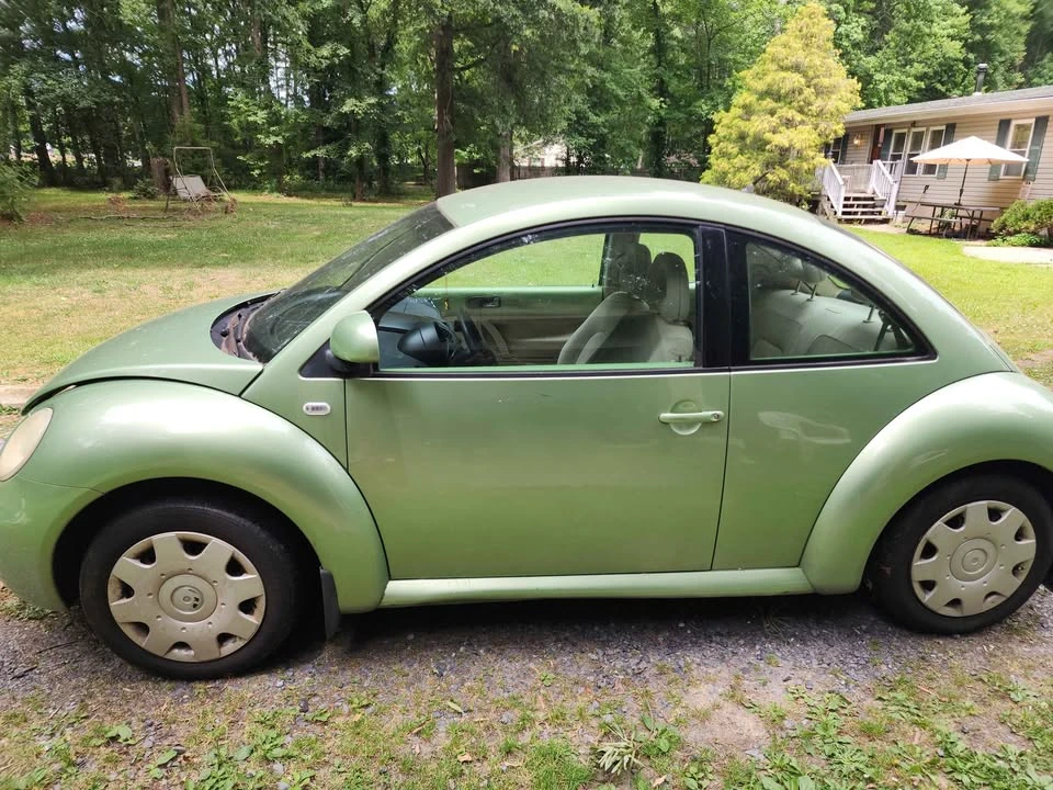 2000 Volkswagen New Beetle - Image 4 of 7