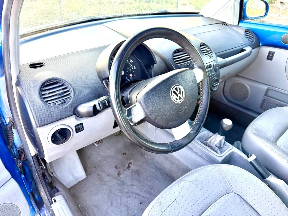 2000 Volkswagen New Beetle - Image 5 of 12