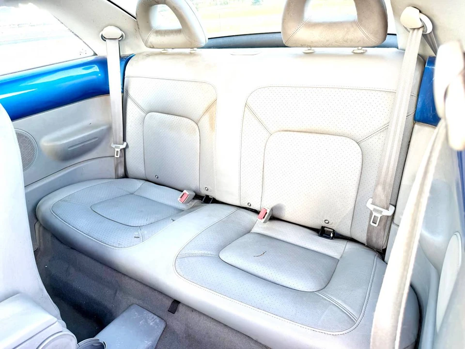 2000 Volkswagen New Beetle - Image 10 of 12