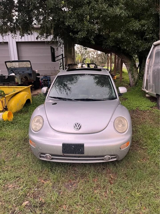 2000 Volkswagen New Beetle - Image 2 of 4