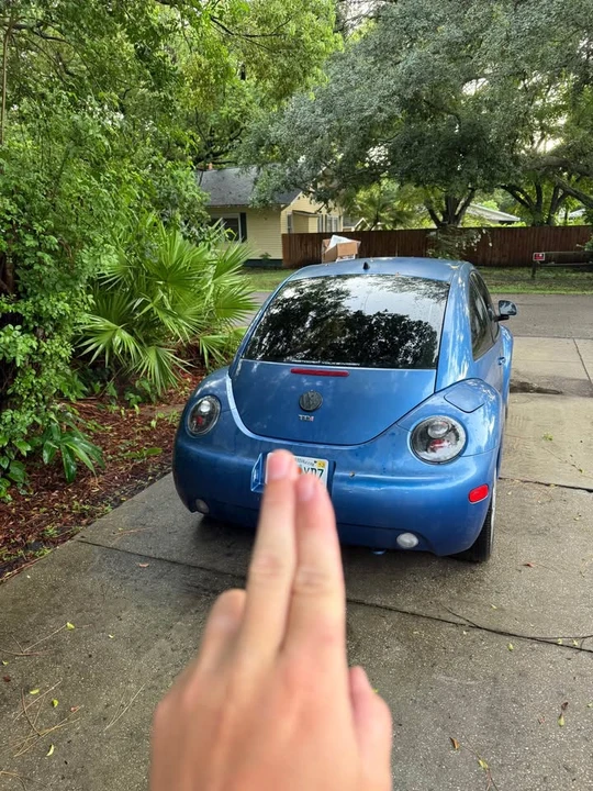 2000 Volkswagen New Beetle - Image 3 of 8