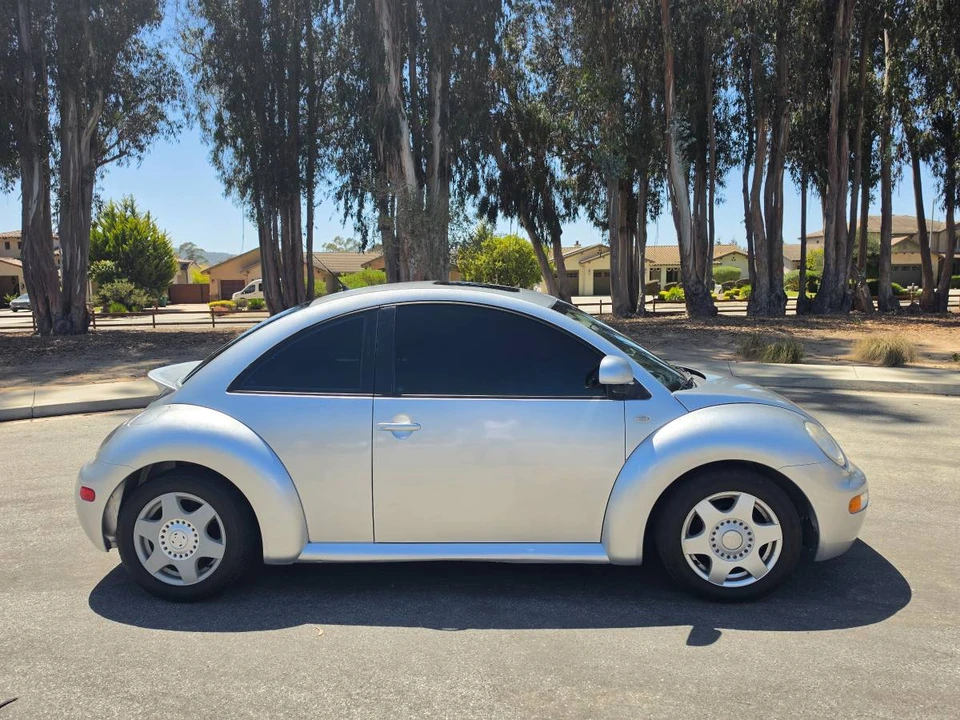 2000 Volkswagen New Beetle - Image 4 of 10