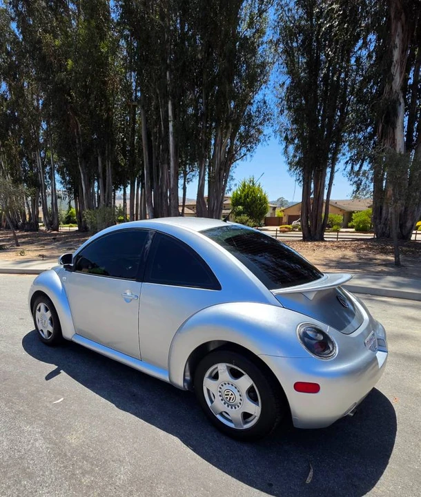 2000 Volkswagen New Beetle - Image 5 of 10