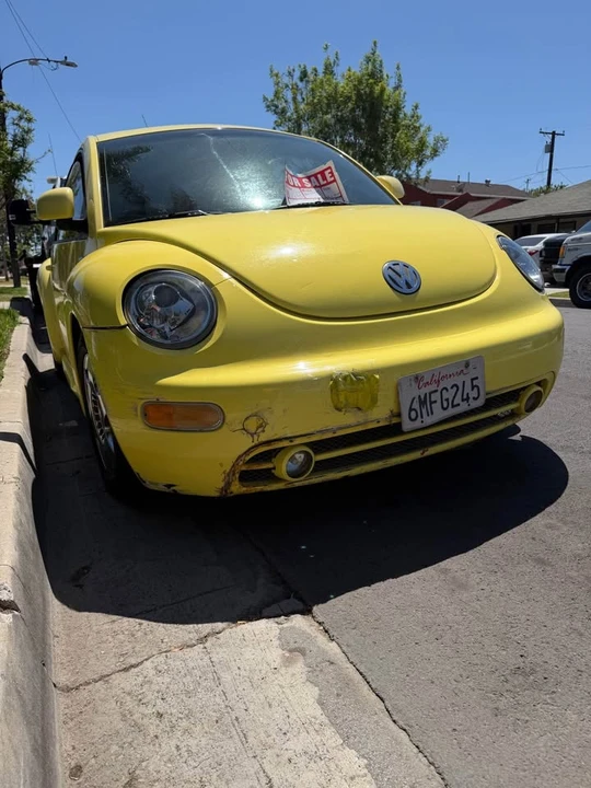 2000 Volkswagen New Beetle - Image 4 of 7