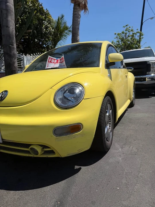 2000 Volkswagen New Beetle - Image 5 of 7