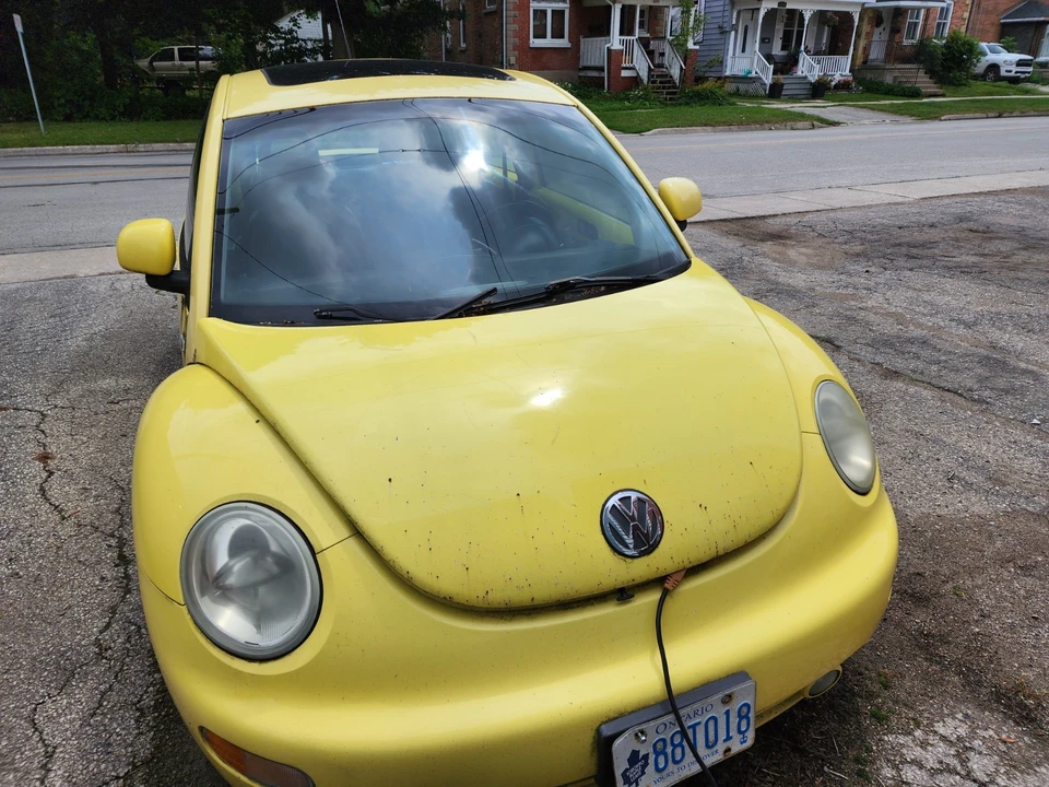 2000 Volkswagen New Beetle - Image 4 of 6