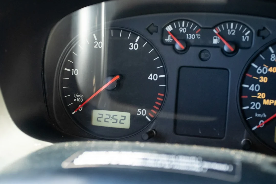 2000 Volkswagen Vanagon - Image 23 of 30