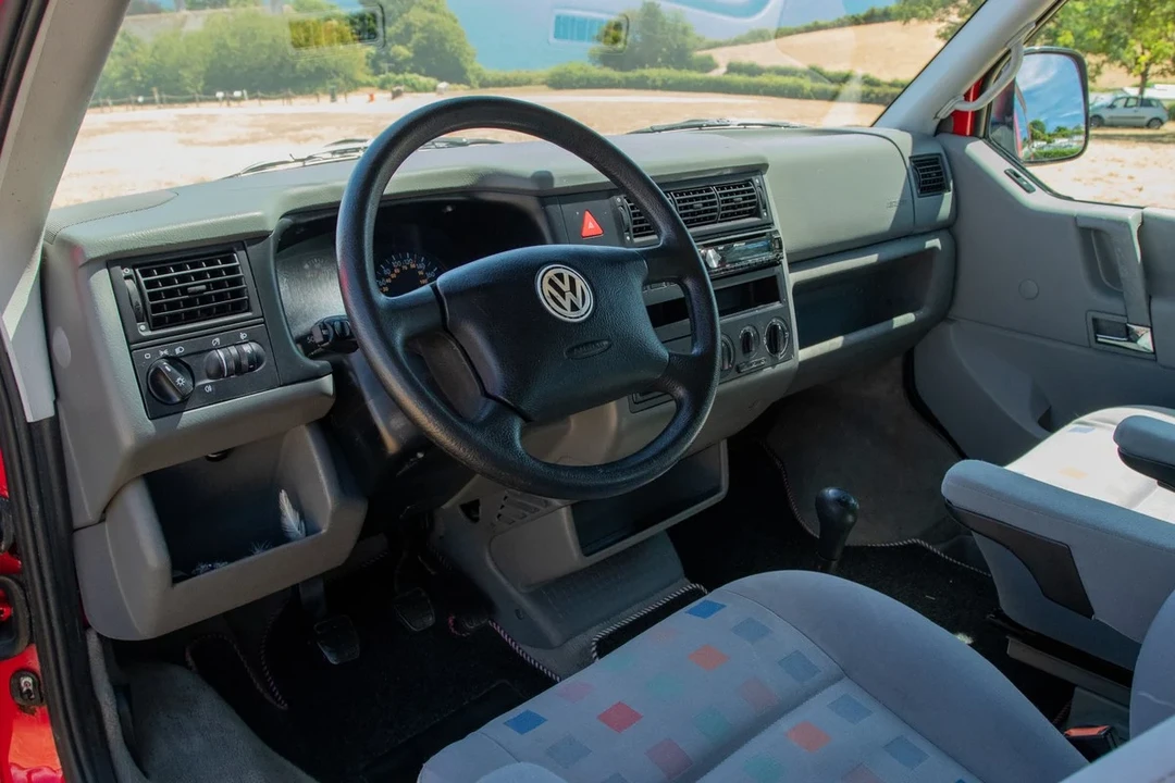 2000 Volkswagen Vanagon - Image 4 of 30
