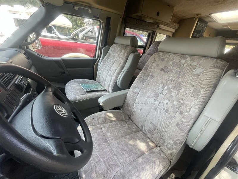 2000 Volkswagen EuroVan - Image 12 of 21