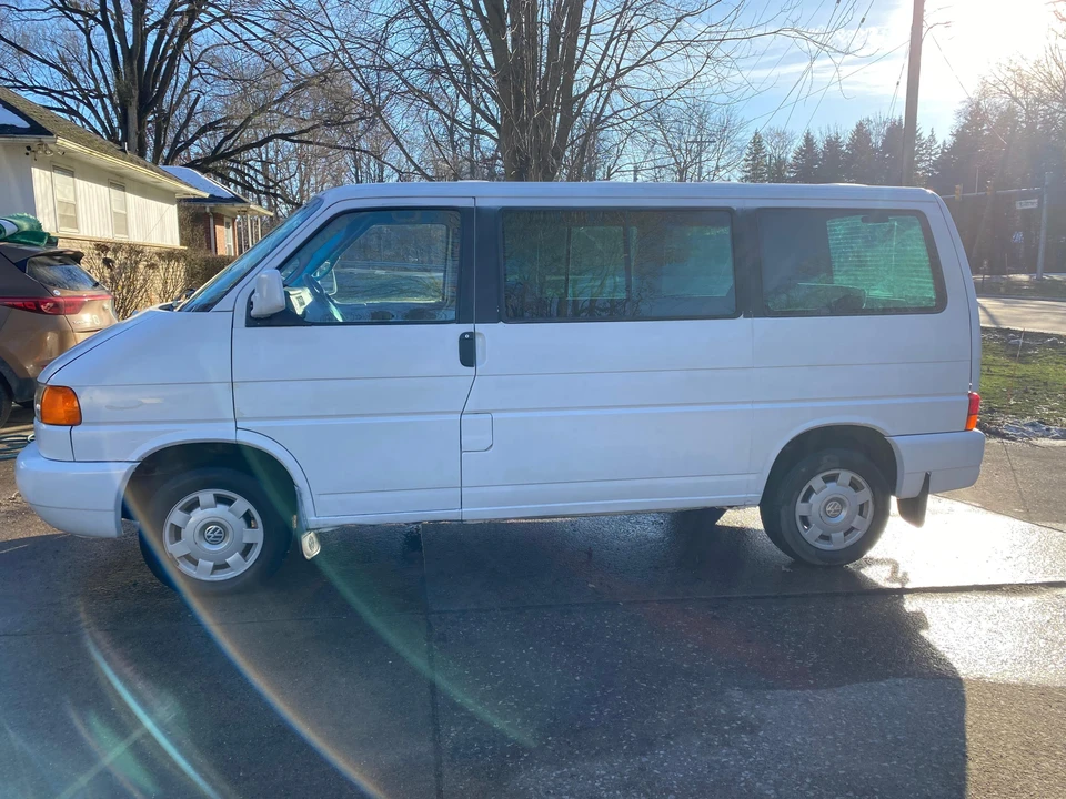 2000 Volkswagen EuroVan - Image 12 of 31