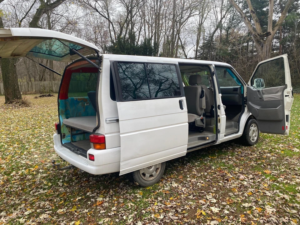 2000 Volkswagen EuroVan - Image 24 of 31