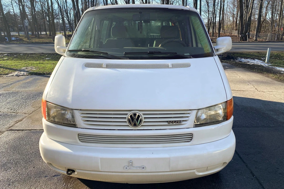 2000 Volkswagen EuroVan - Image 2 of 31