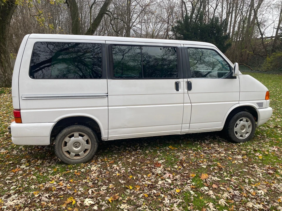 2000 Volkswagen EuroVan - Image 18 of 31
