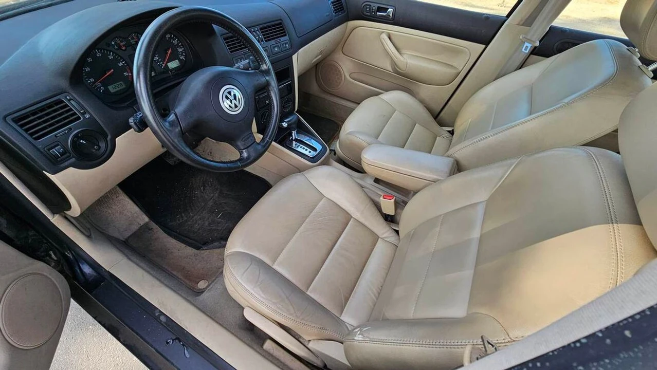 2000 Volkswagen A4 Jetta - Image 7 of 12
