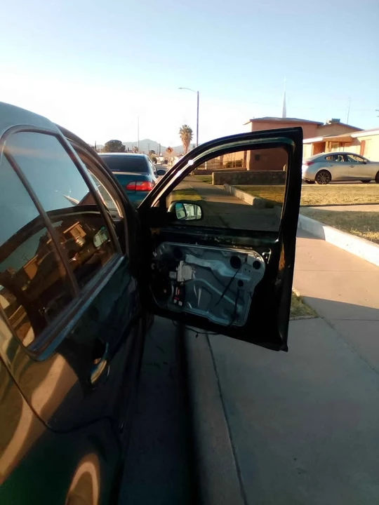 2000 Volkswagen A4 Jetta - Image 9 of 11
