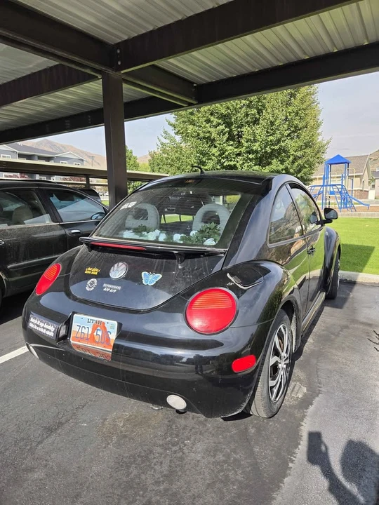 2000 Volkswagen New Beetle - Image 3 of 12