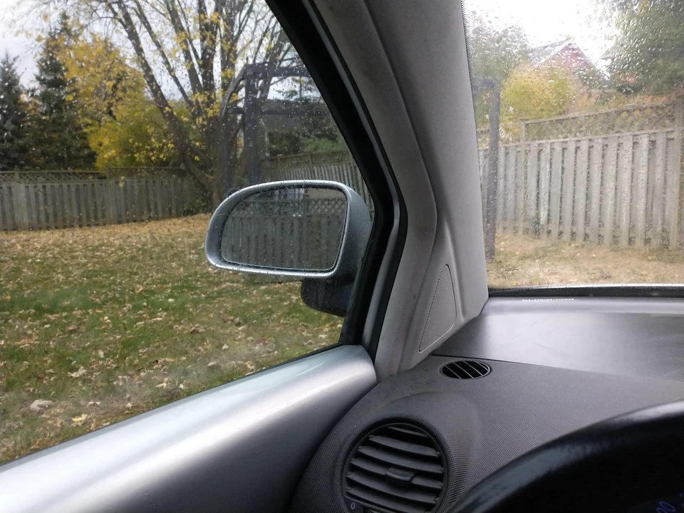 2000 Volkswagen New Beetle - Image 27 of 28