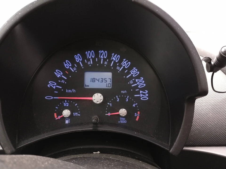 2000 Volkswagen New Beetle - Image 25 of 28