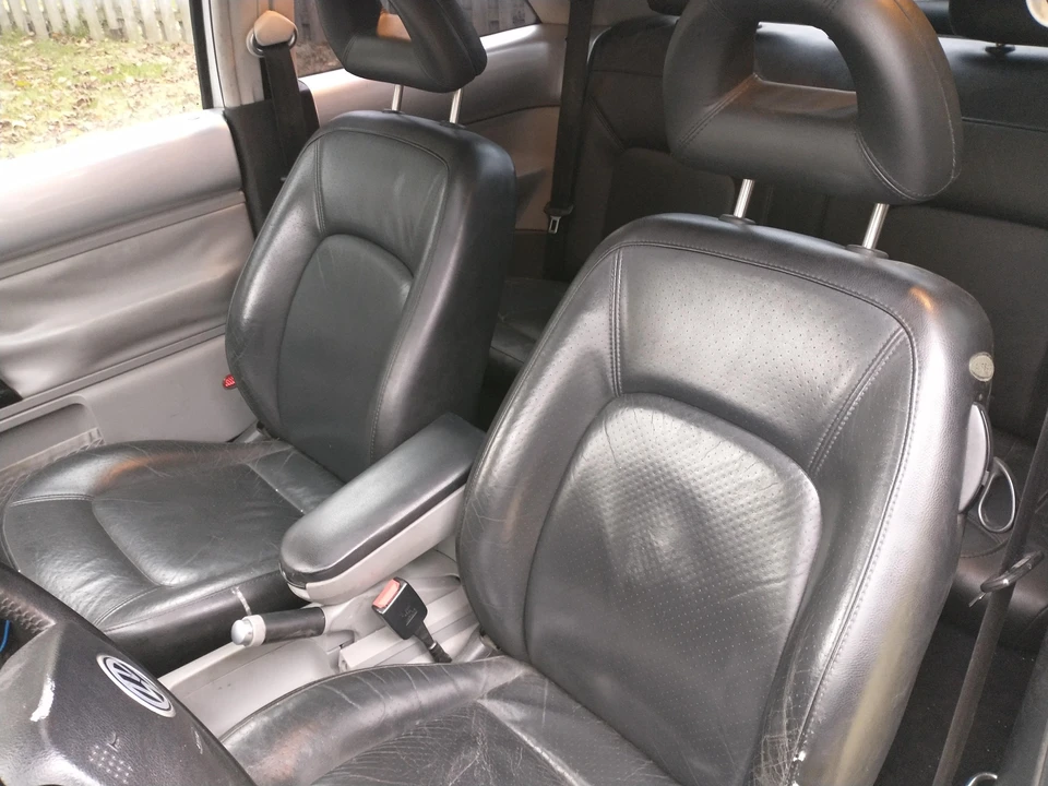 2000 Volkswagen New Beetle - Image 24 of 28