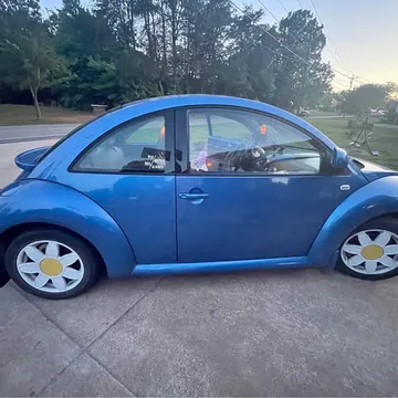 2000 Volkswagen New Beetle GL Hatchback 2D