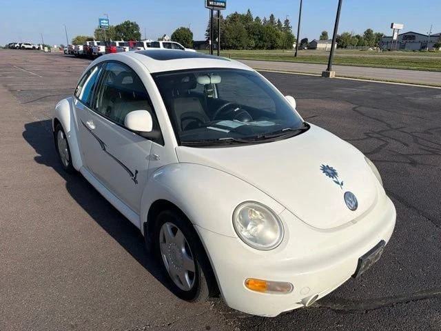 2000 Volkswagen New Beetle - Image 5 of 8