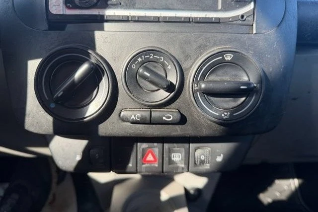2000 Volkswagen New Beetle - Image 11 of 15