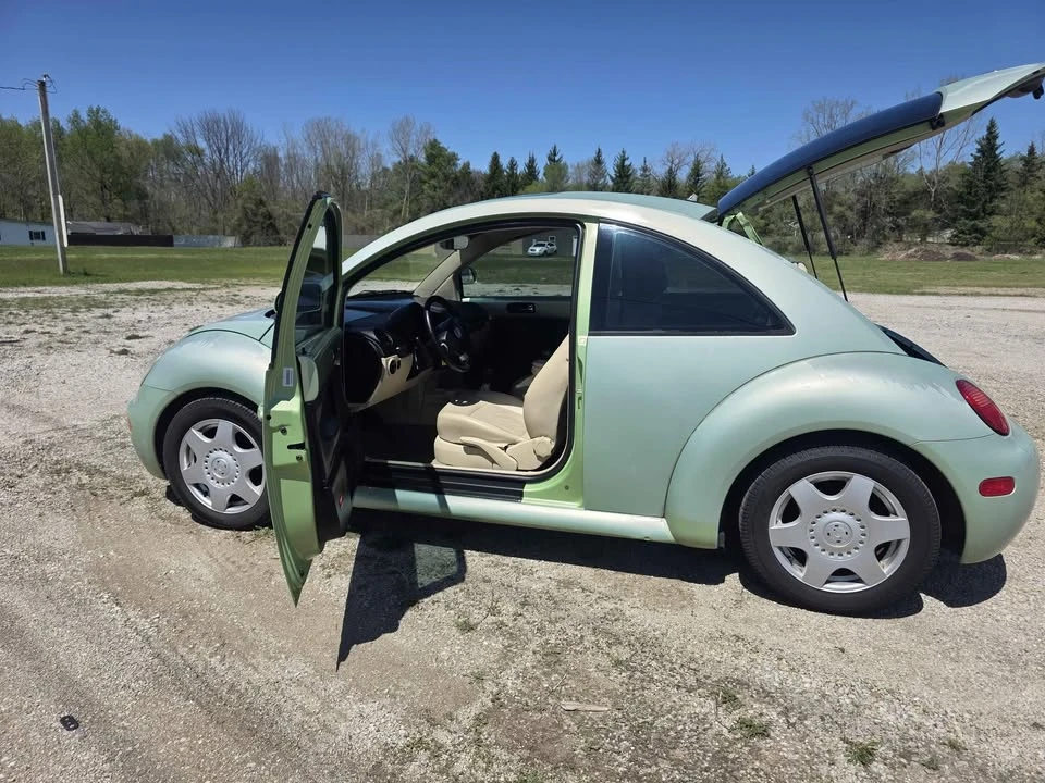 2000 Volkswagen New Beetle - Image 11 of 14