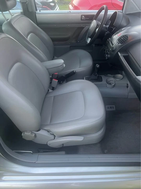 2000 Volkswagen New Beetle - Image 9 of 20
