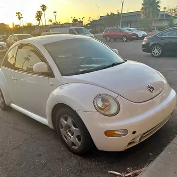2000 Volkswagen New Beetle GLS Hatchback Coupe 2D