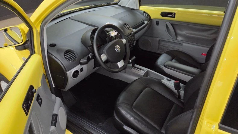 2000 Volkswagen New Beetle - Image 8 of 20